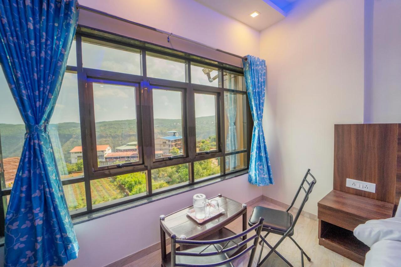 Veggies Residency & Pure Veg Restaurant Otel Mahābaleshwar Dış mekan fotoğraf