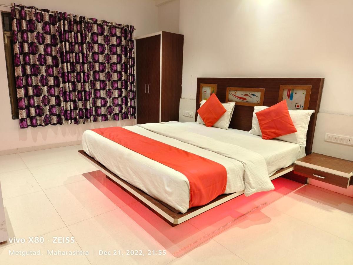 Veggies Residency & Pure Veg Restaurant Otel Mahābaleshwar Dış mekan fotoğraf